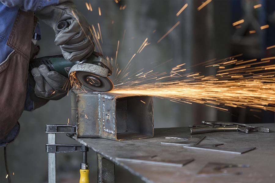 Fabrication de pièces en métallerie et serrurerie